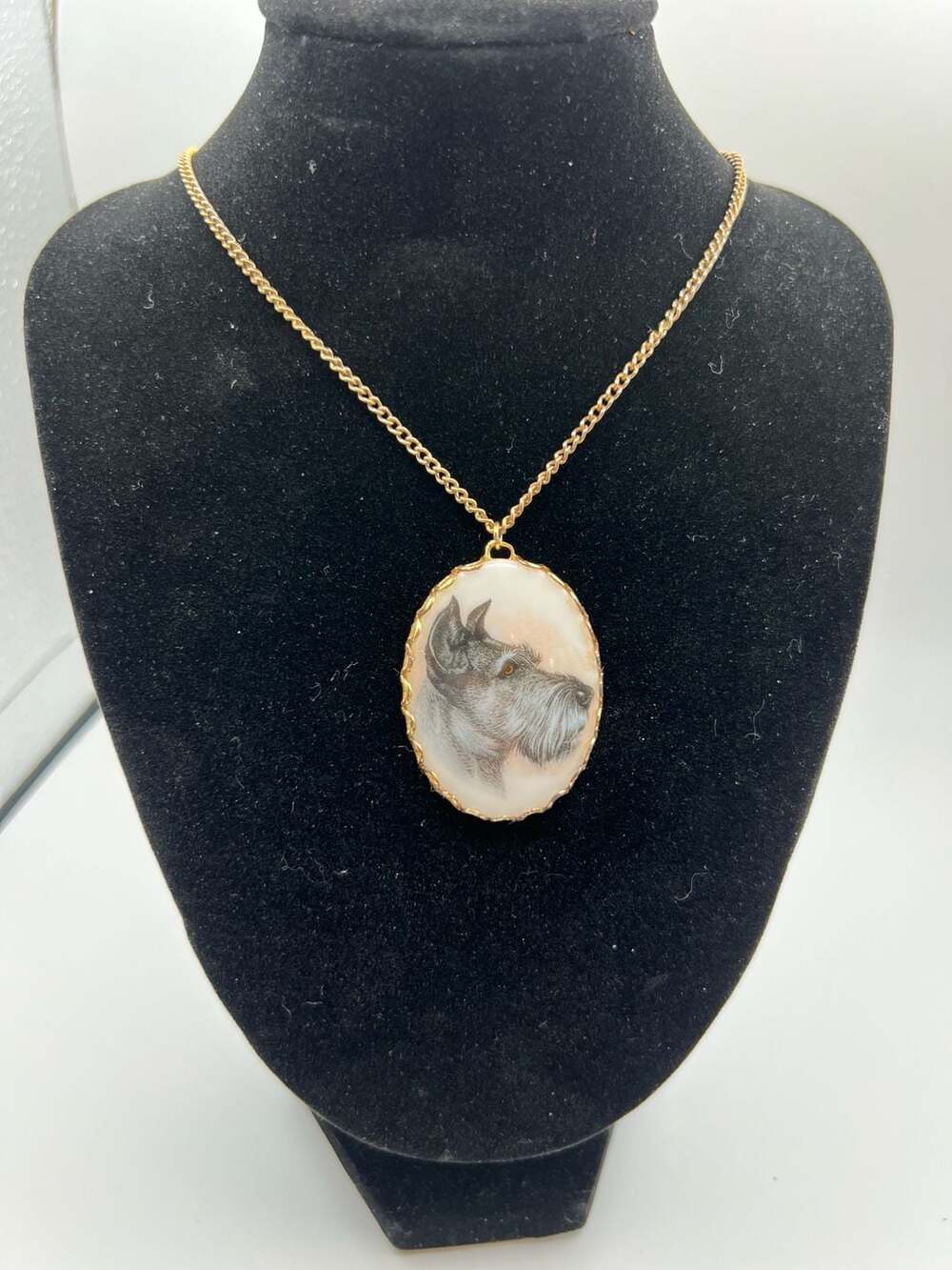Vintage Scottish Terrier Dog Portrait Cameo Pendant Necklace